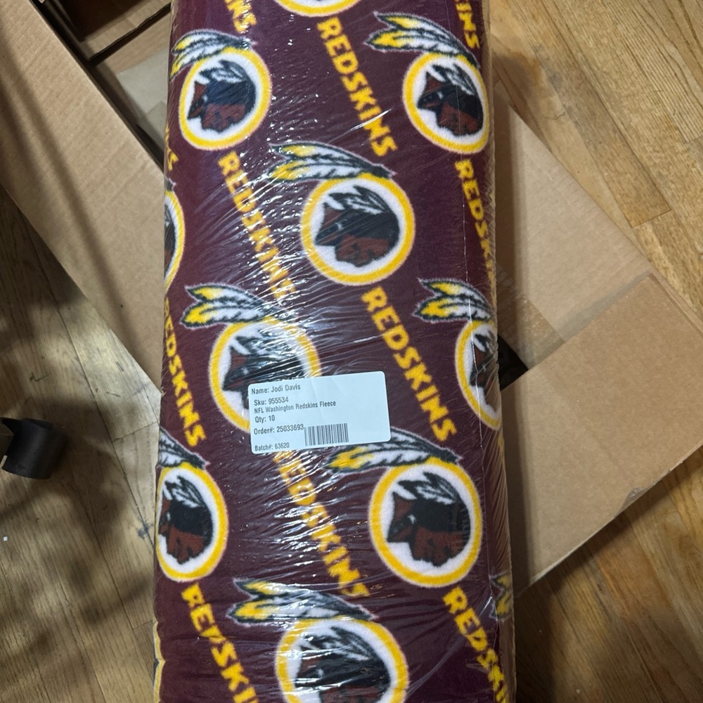 Discontinued Washington Redskins Fleece Fabric Roll (price is per yard)